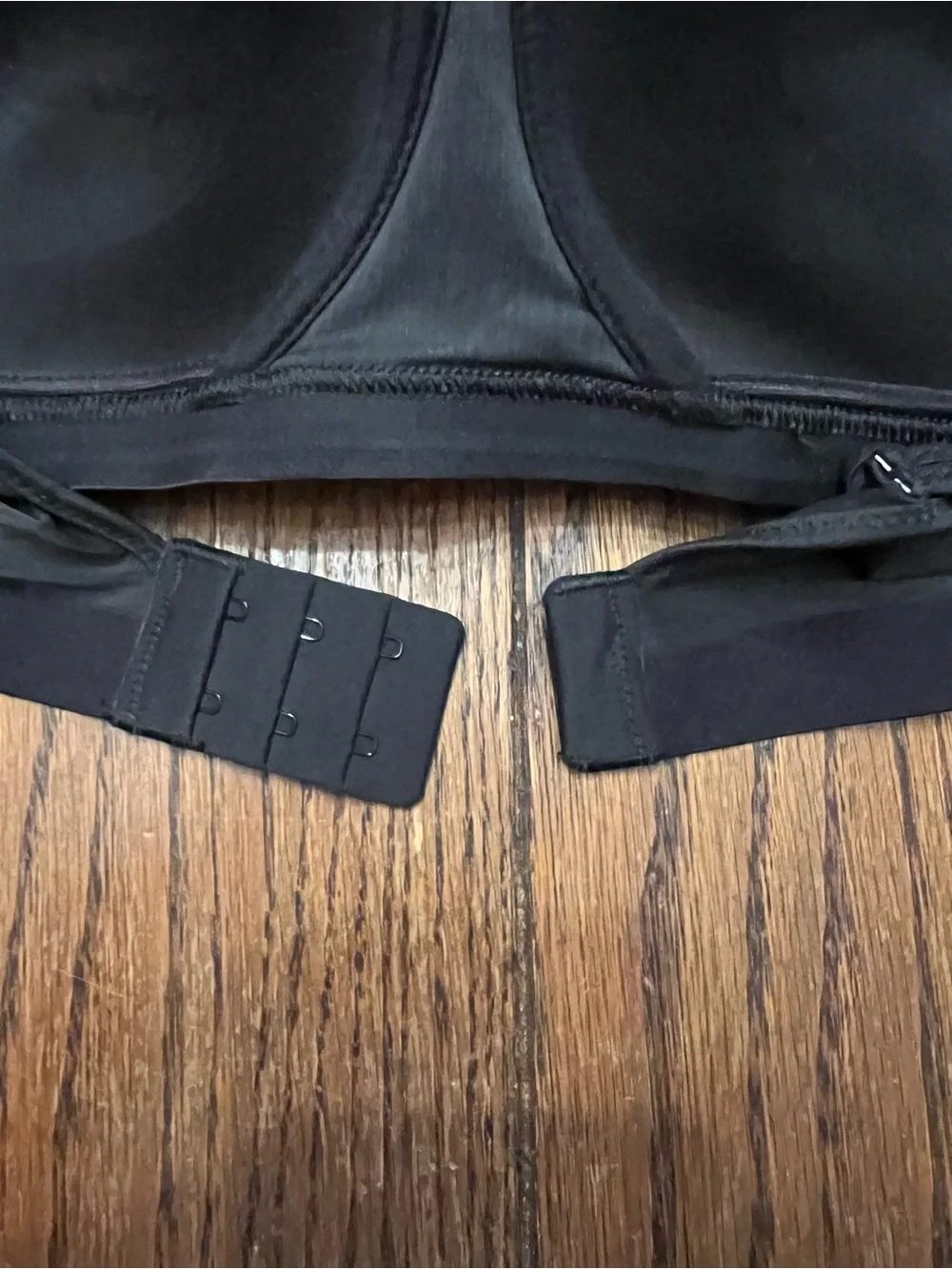 Hanes X-Temp Cooling Comfort Wireless T-Shirt Bra Black Size Medium